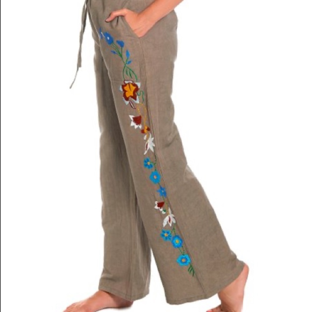 Luv2luv brand new embroidery pants